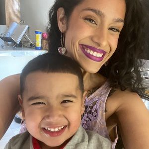 Meet your Posher, Dayva